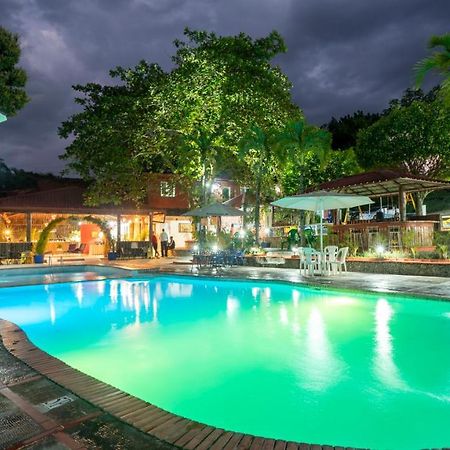 Jarabacoa River Club & Resort Kültér fotó